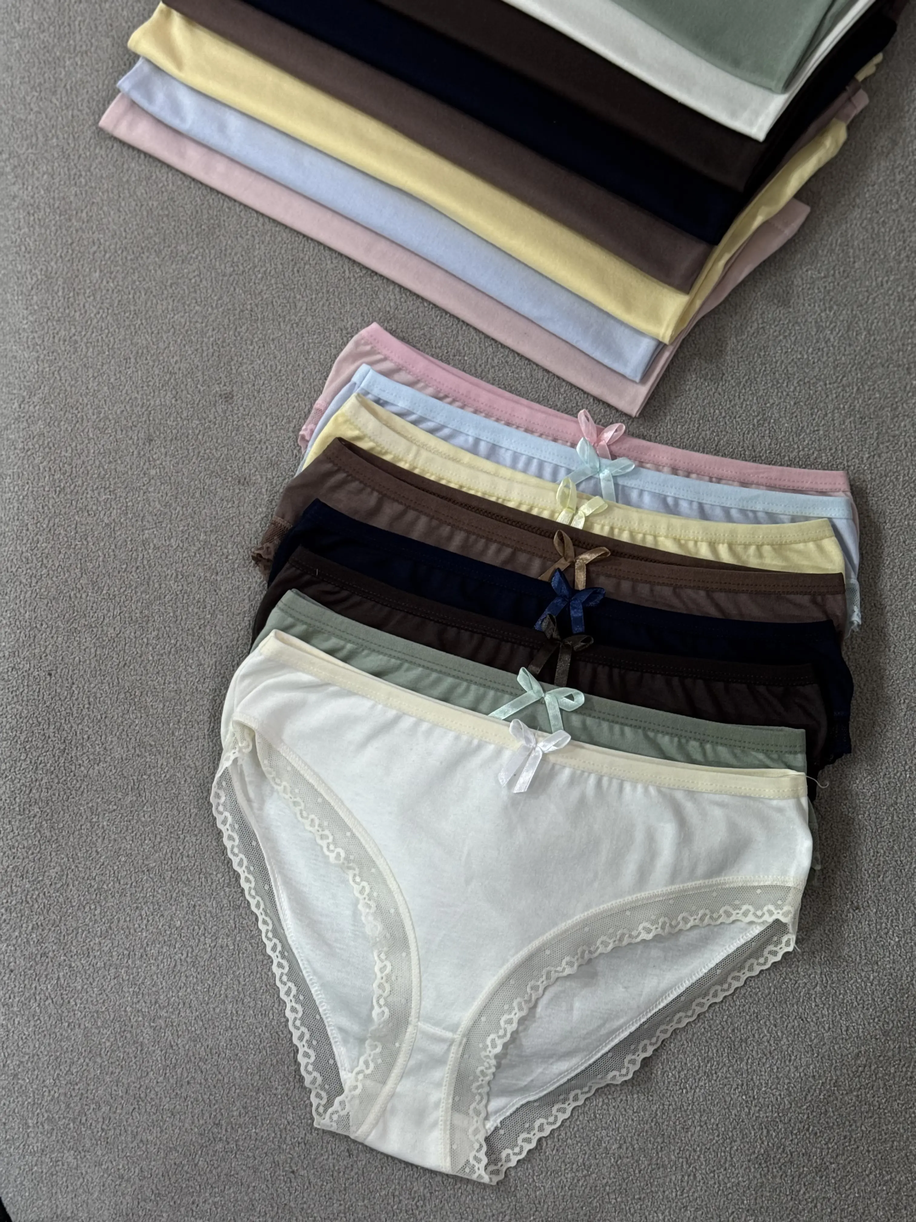 ست تاپ و شورتک زنانه الینا